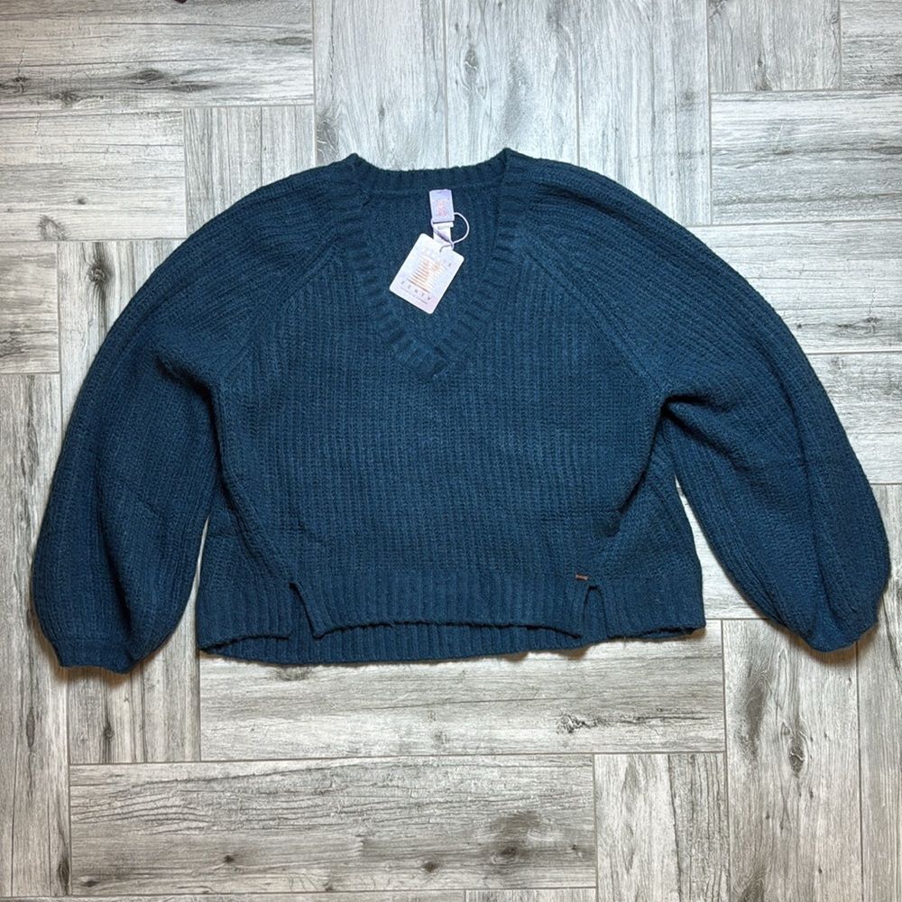 Savage X Fenty Fuzz Fit Knit V-Neck Sweater Size Medium